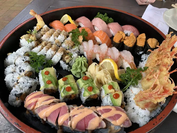 Sushi Republic Picture 7