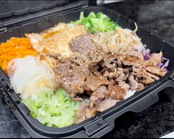 Hibachi Grill & Bubble Tea Picture 1