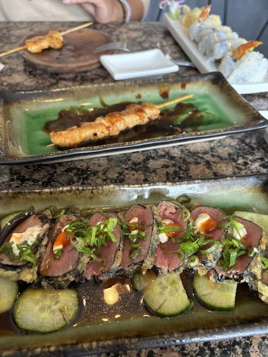 Shipp sushi casual Picture 2