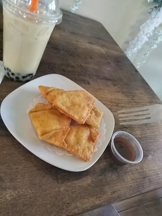 Sushi and Boba Tea House Picture 7