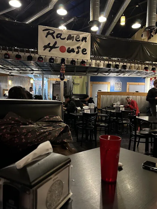Ramen House Picture 9