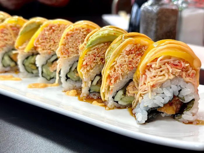 Yummi Yummi sushi restaurant Picture 3