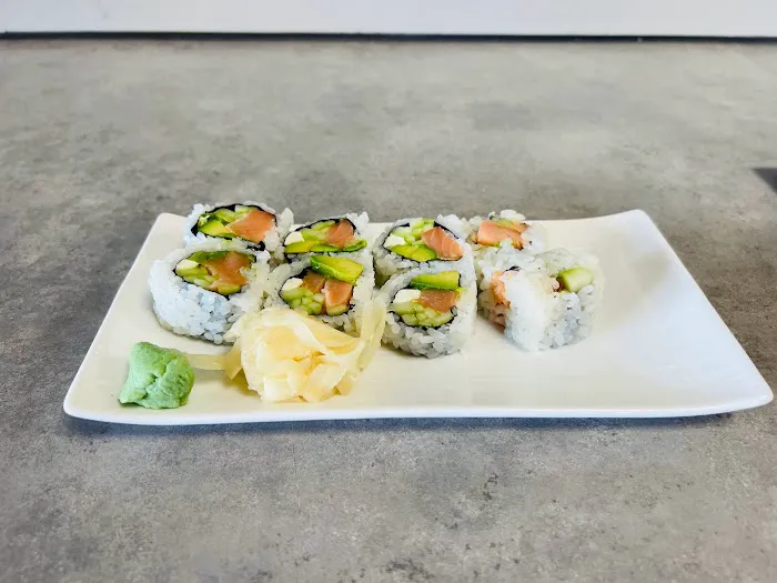 Yummi Yummi sushi restaurant Picture 4