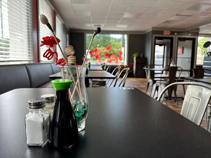 Yummi Yummi sushi restaurant Picture 1