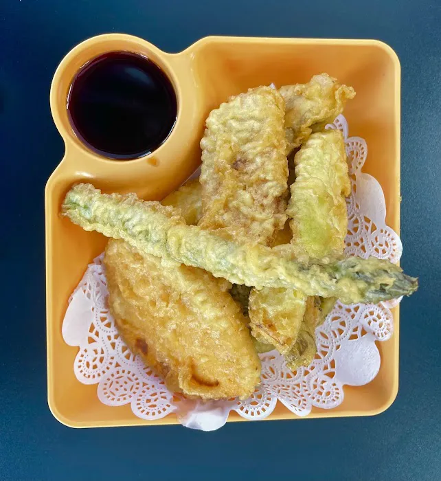 Yummi Yummi sushi restaurant Picture 10