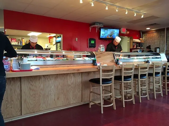 ToGo Sushi Picture 2