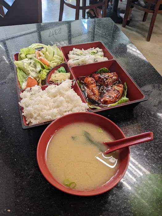 Umi Sushi Fresno Picture 8