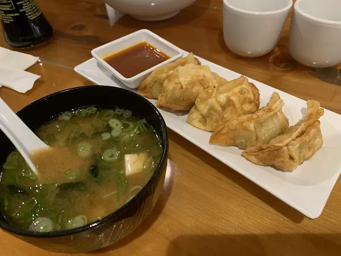 Toshiko Ramen & Sushi Bar Picture 9