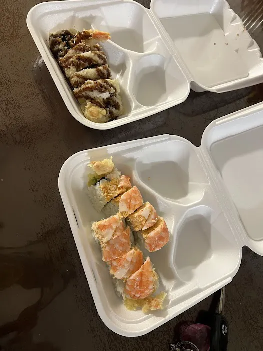 On A Roll Sushi Mexican Japanese Bar Picture 6