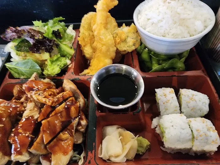 S 21 Sushi & Sake Bar Picture 5