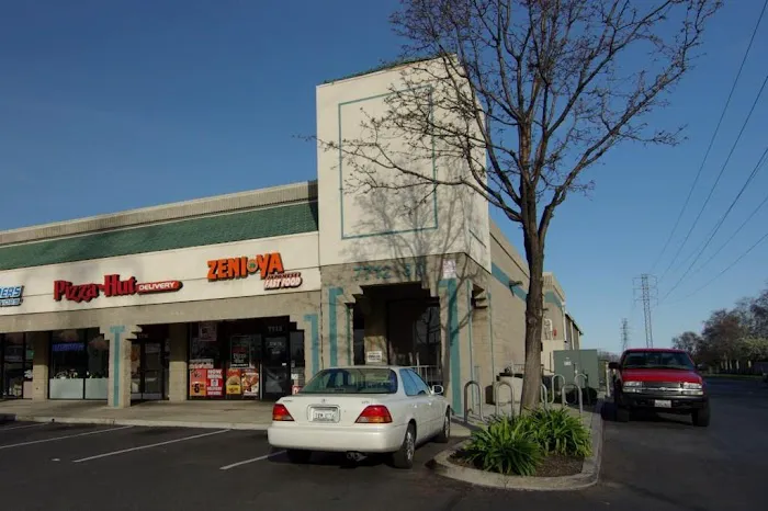 Zeni-Ya Japanese Fast Food Picture 1