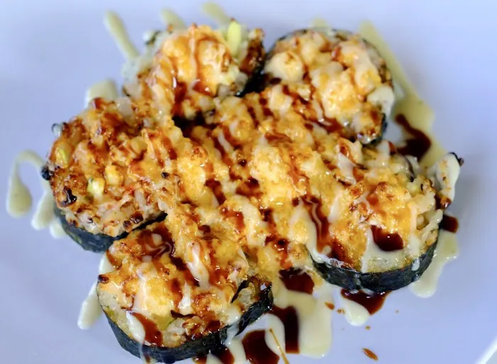 Awi Sushi at the Crossroads Picture 7