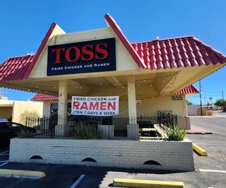Toss-Fried Chicken and Ramen(Alvernon)