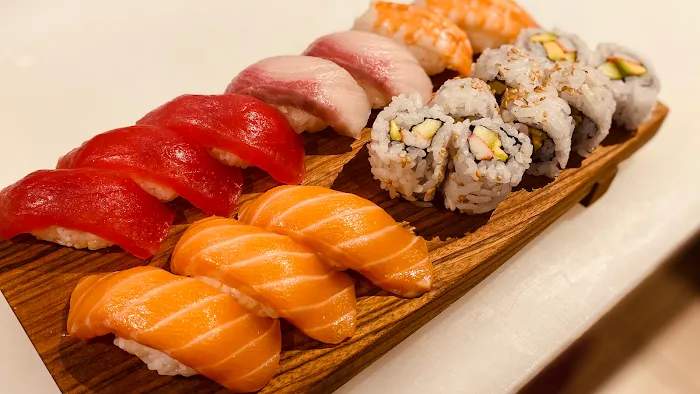 Sushi Zona Picture 3