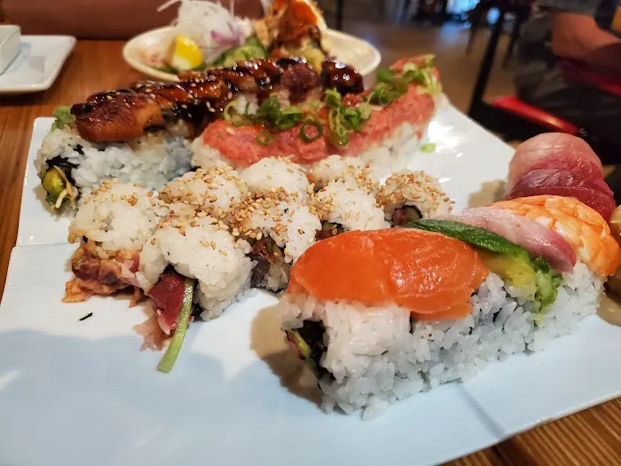 Ginza Sushi & Izakaya Picture 4