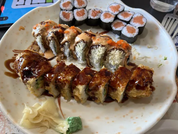 888 Sushi & Asian Grill Picture 8