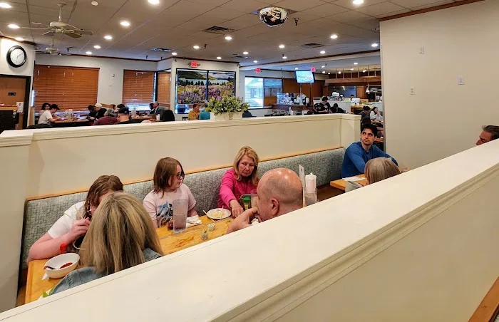 Sushi House Picture 5