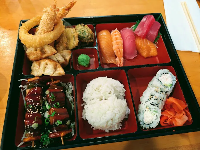 Sushi House Picture 6