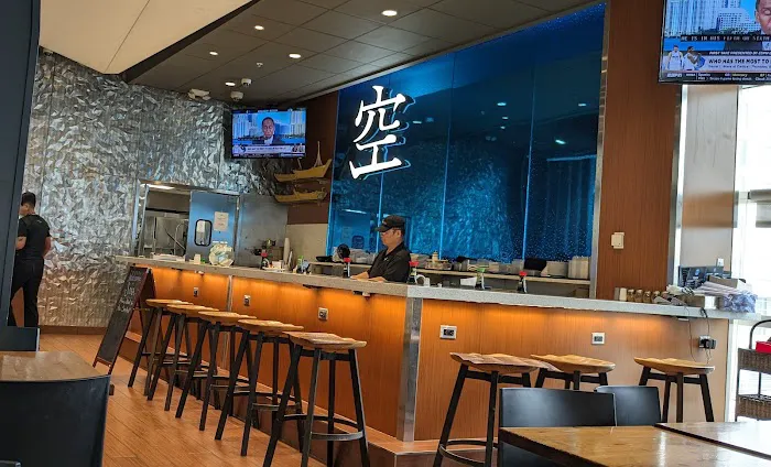 Sora Japanese Cuisine & Sushi Bar Picture 10