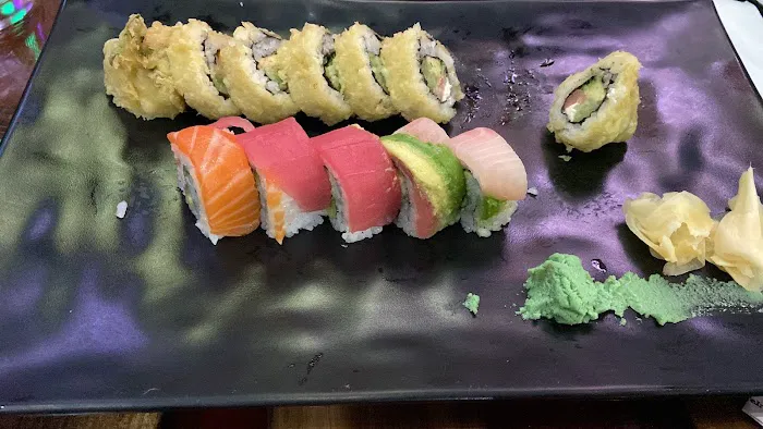 Black Pine Tree Sushi Bar Picture 2