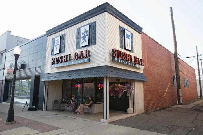 Sushi Bar Japanese Cuisine Picture 2
