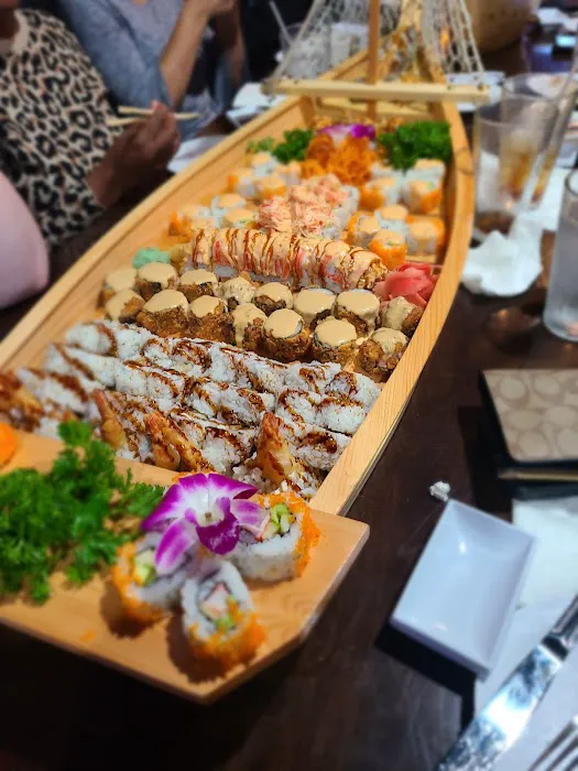 Sushi Bar Japanese Cuisine Picture 8