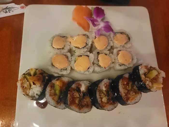 Sushi Bar Japanese Cuisine Picture 9