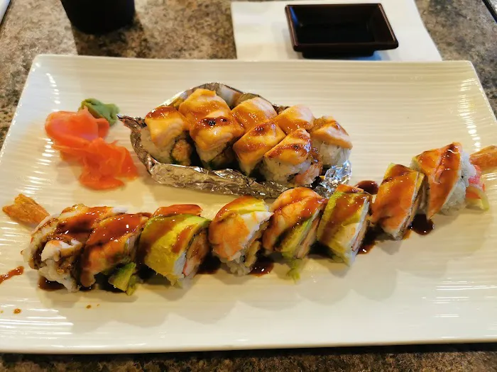 Sushi & Rolls Picture 1