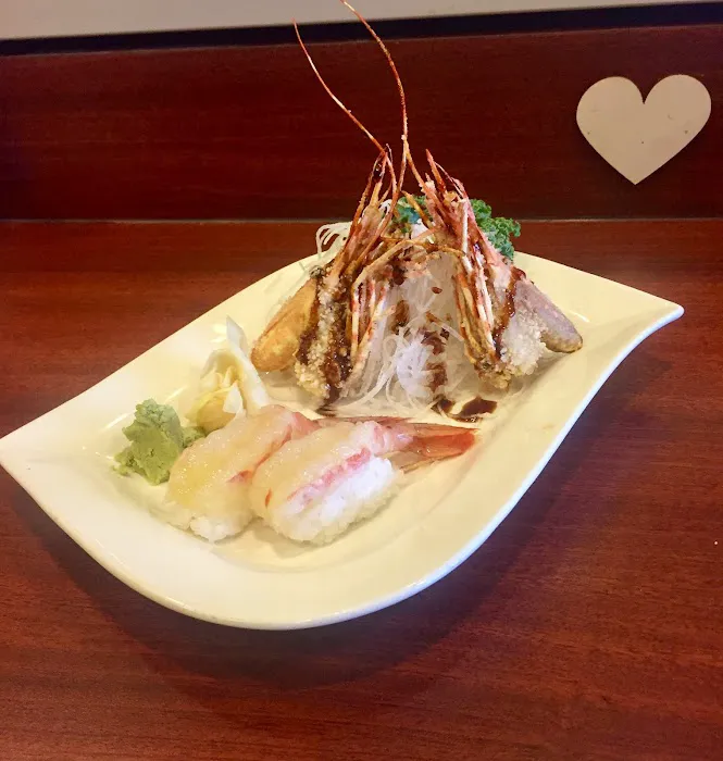 Sushi & Rolls Picture 10