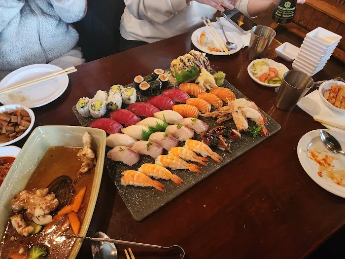 Kabuki Japanese & Korean Restaurant Picture 5