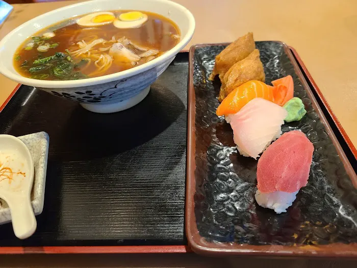Happy Sushi Picture 6