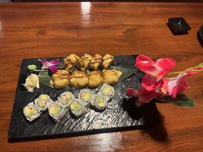 Aki sushi and Thai Picture 3