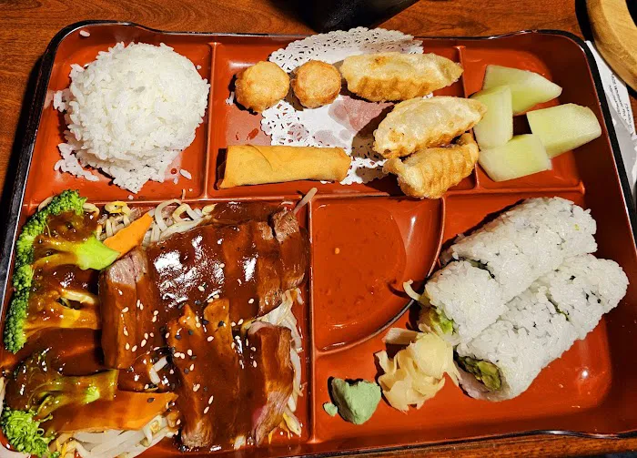 Aki sushi and Thai Picture 7