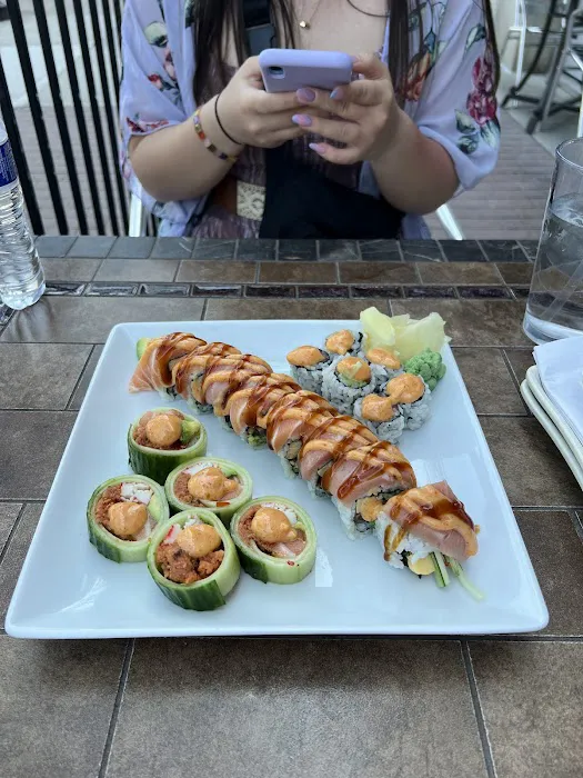 Sake Sushi Picture 10