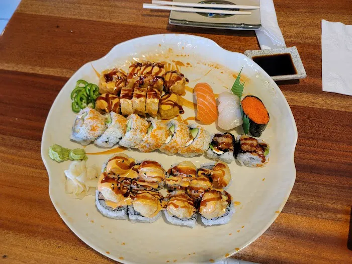 Tokyo Sushi & Grill Picture 2