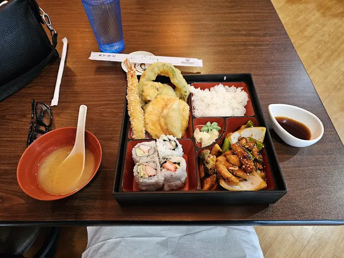 Bahdah Sushi Picture 6