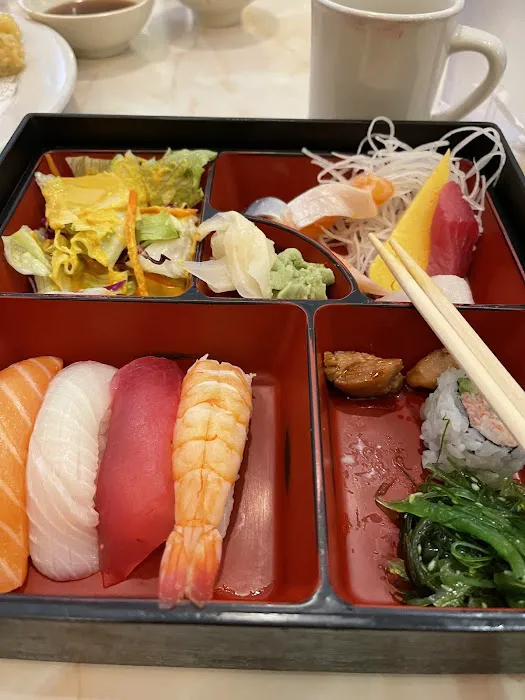 Wow Sushi Picture 4