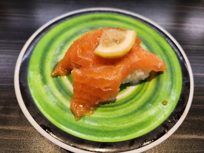 Kura Revolving Sushi Bar Picture 4