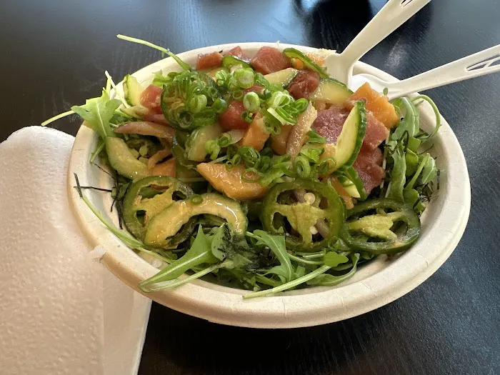 Kaku Sushi & Poke Picture 4
