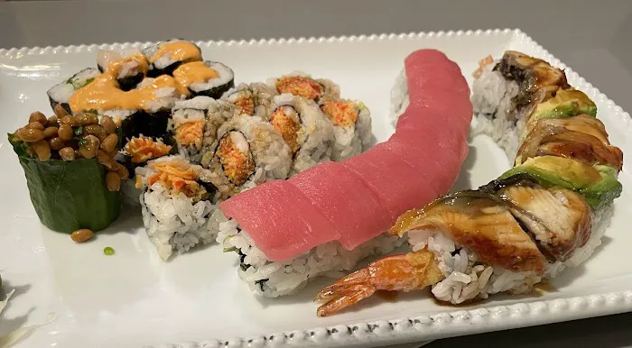 UMI SUSHI Picture 2