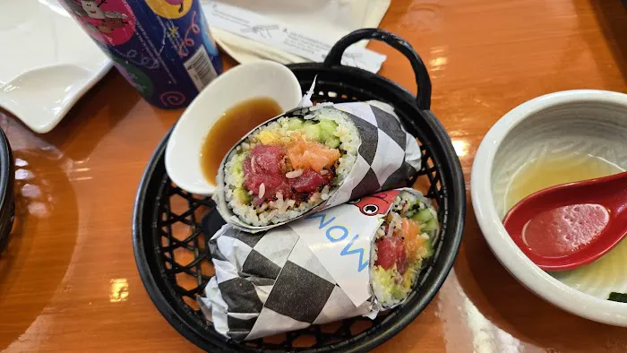 Momo Sushi - Ann Arbor Picture 4
