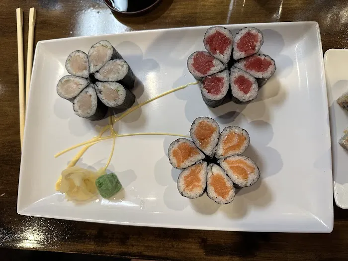 Volcano Sushi Picture 7