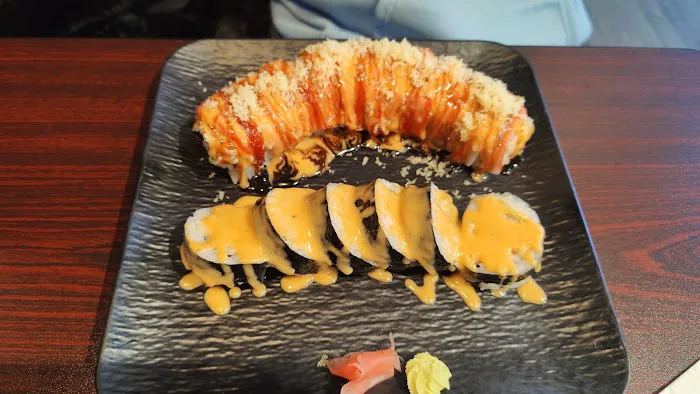 Fancy sushi & thai Picture 4