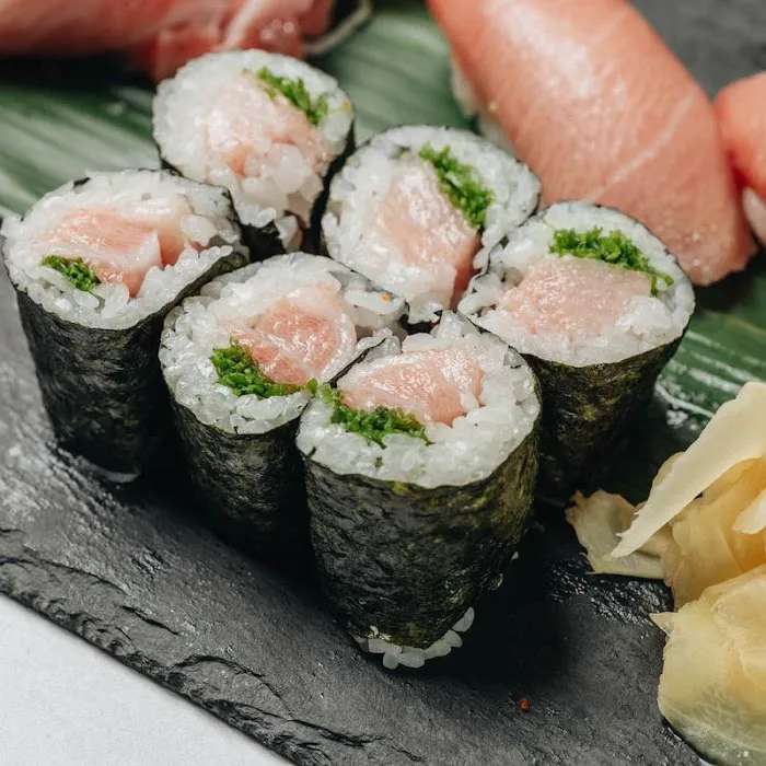 Icho Izakaya Sushi & Grill Picture 4