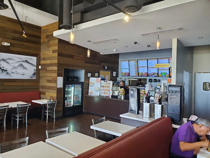 Yogis Grill - Mesa Riverview Picture 5