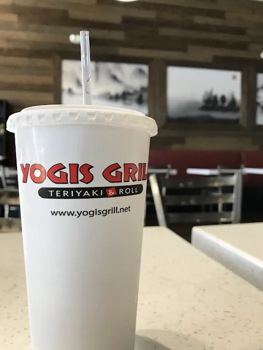 Yogis Grill - Mesa Riverview Picture 8