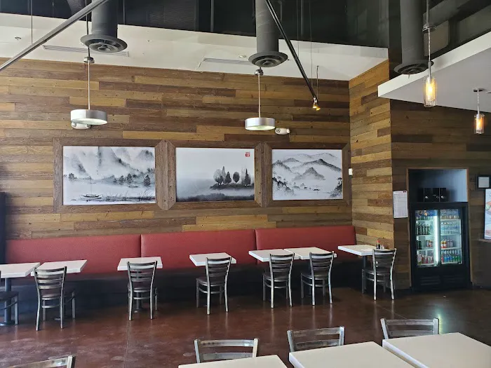 Yogis Grill - Mesa Riverview Picture 10