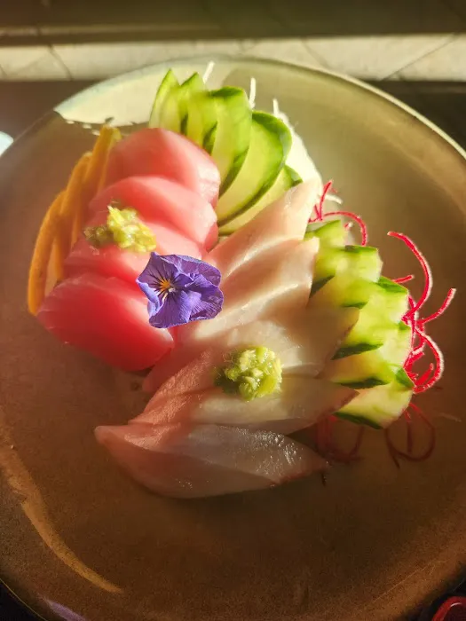 HOUSE - Modern Sushi Restaurant Picture 4