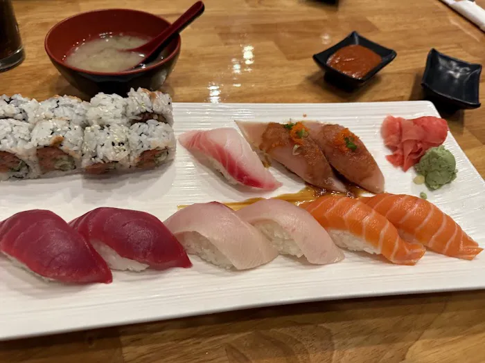 Orient Sushi & Grill Picture 4