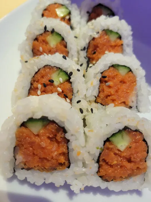 YANAGI SUSHI Picture 3